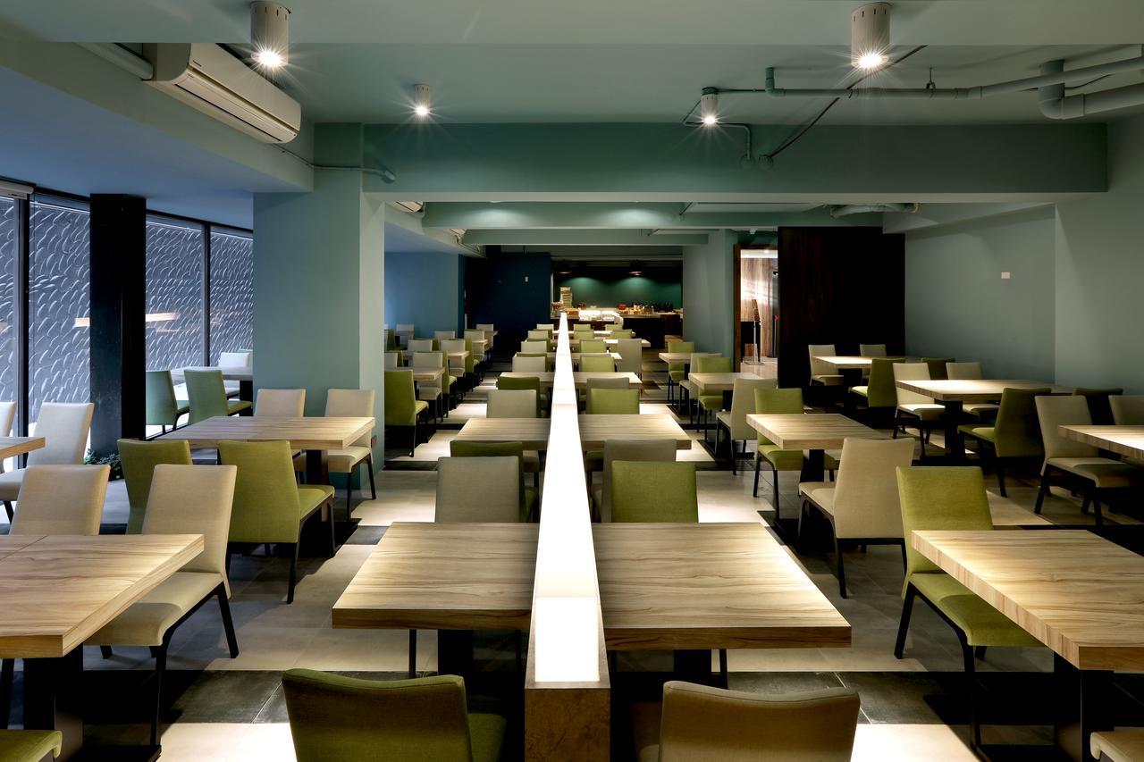 Kun Hotel Taichung Exterior foto